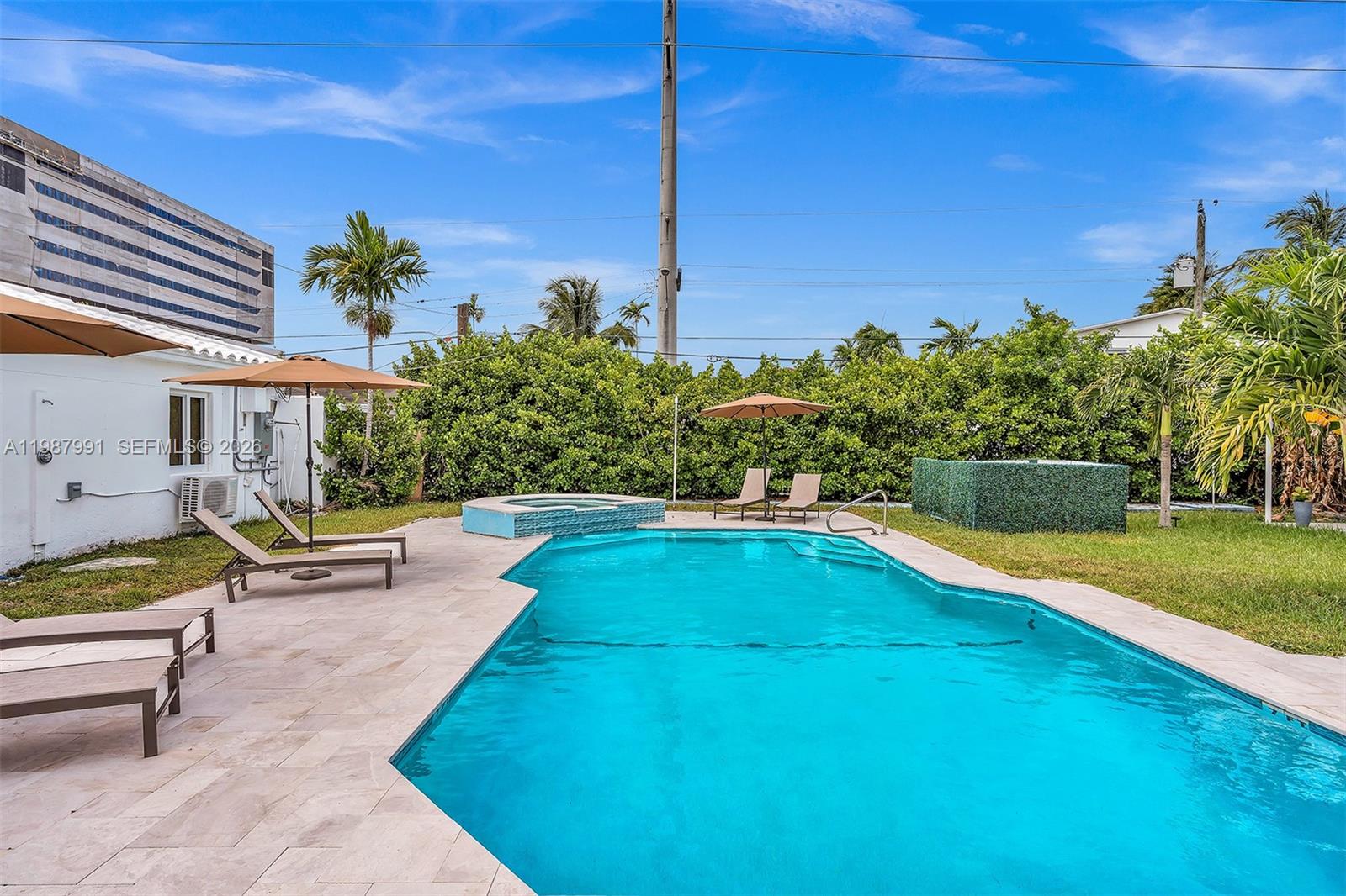 703 NE 7th Street 5, Hallandale Beach, FL 33009, Hallandale Beach