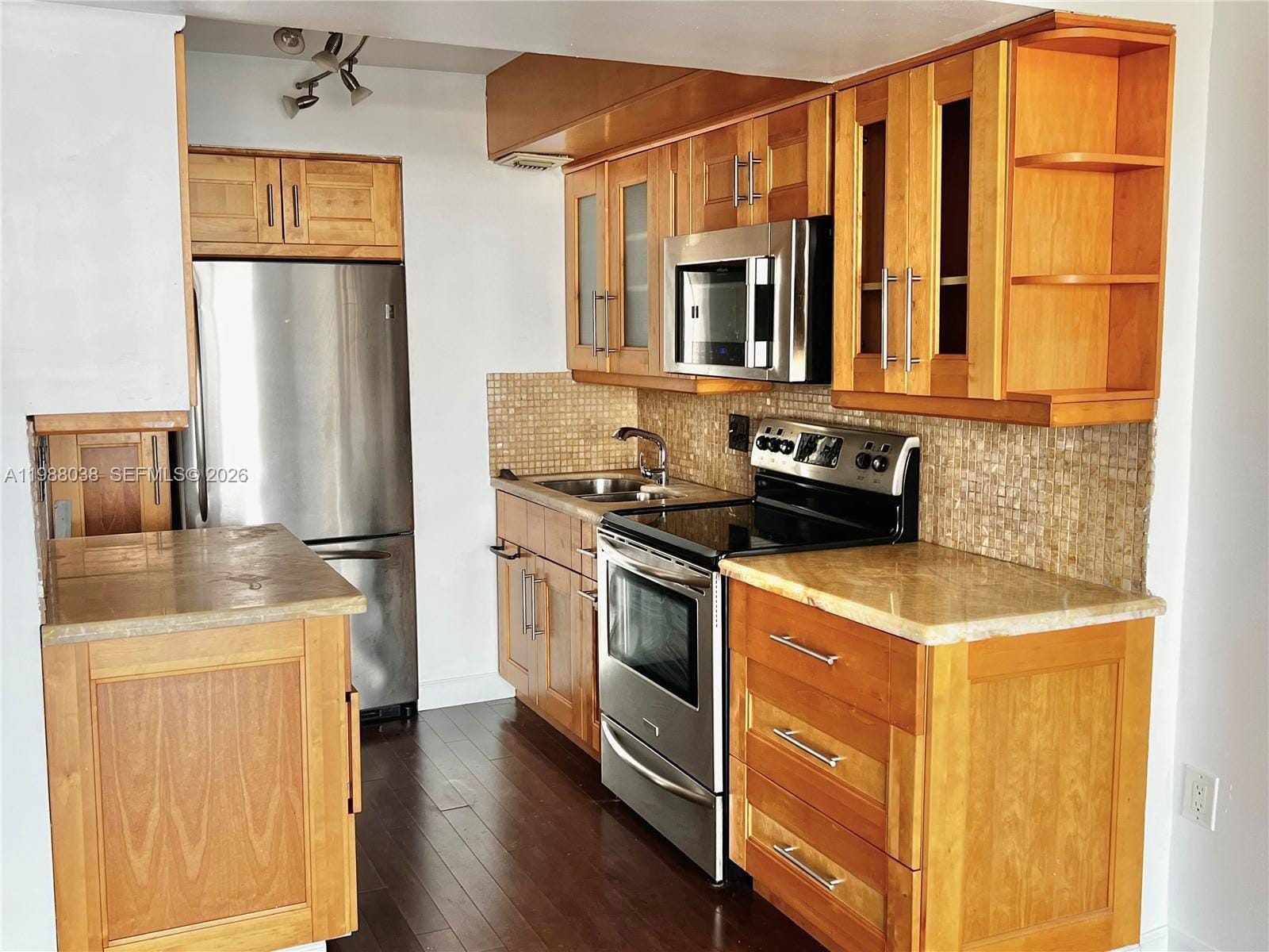 2841 NE 163rd Street 1007, North Miami Beach, FL 33160 photo 14