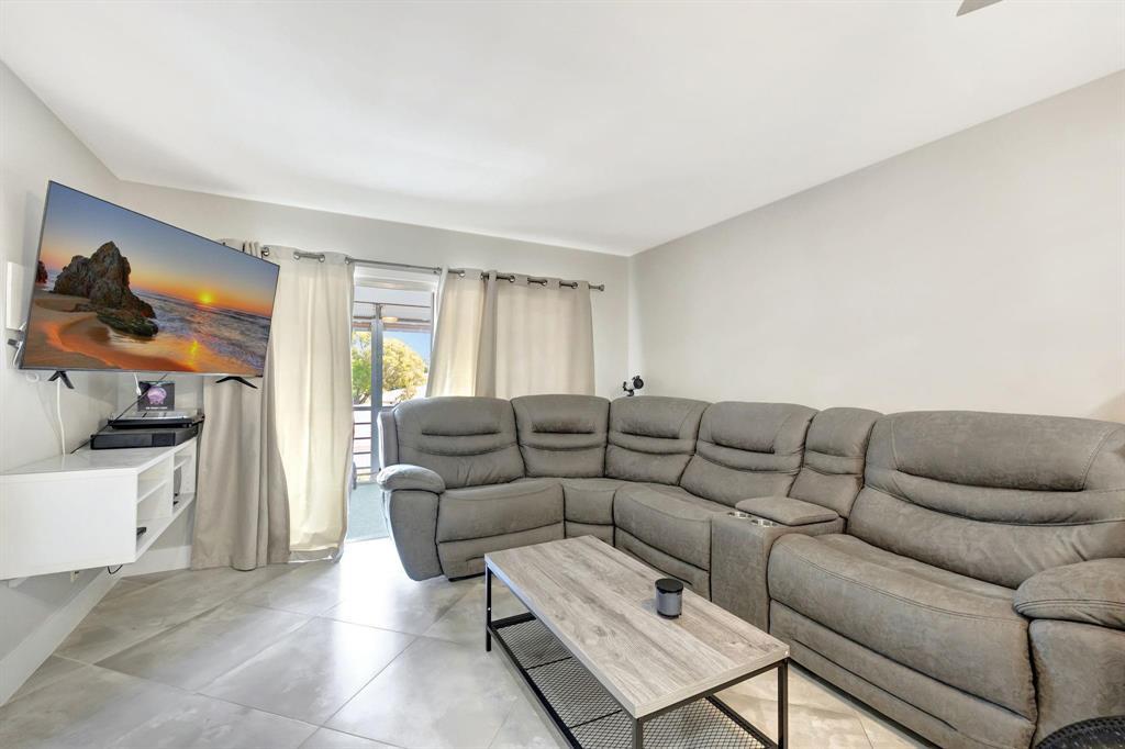 8605 W Sample Road 311, Coral Springs, FL 33065, Coral Springs