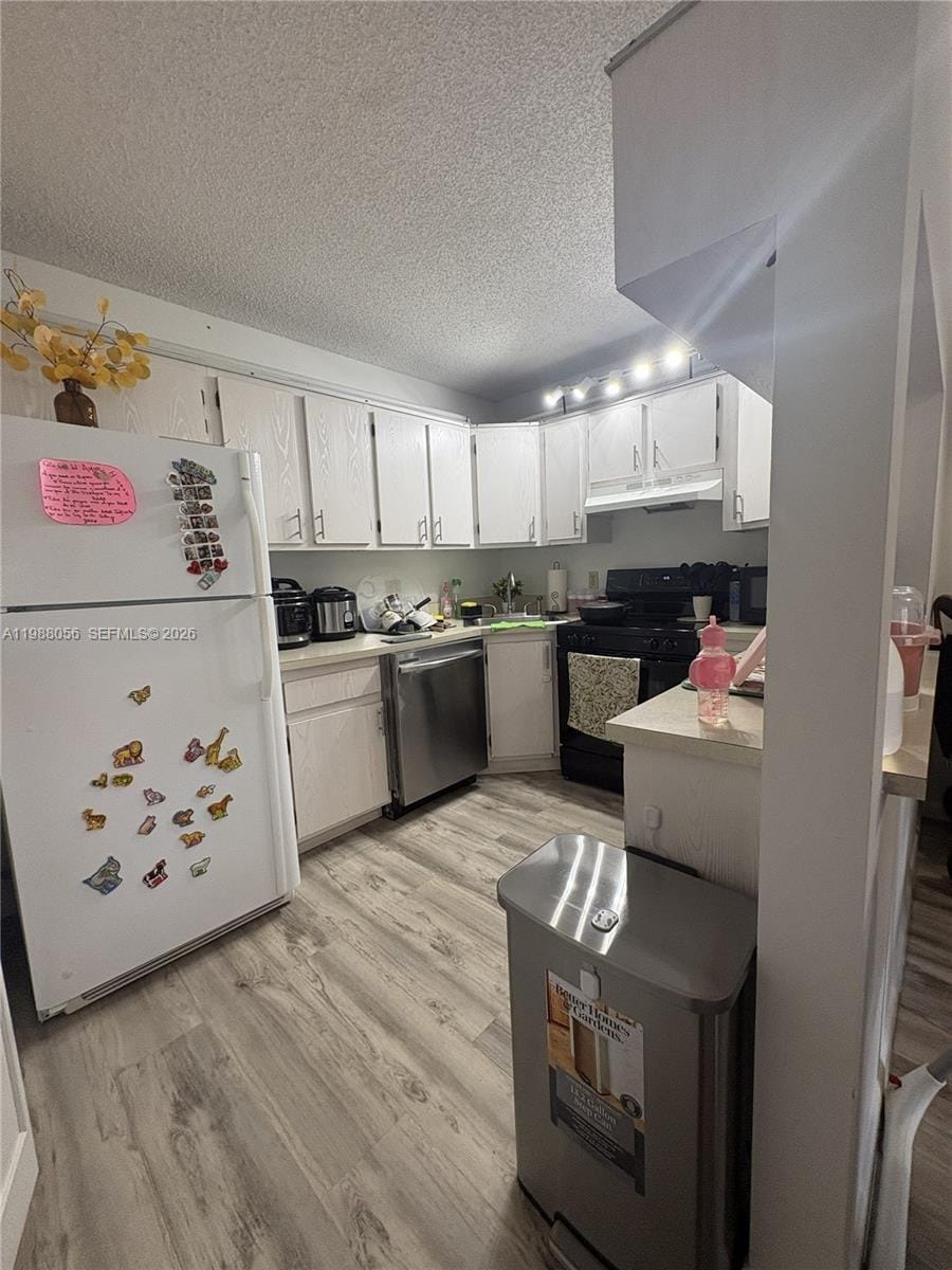 721 Sunny Pine Way C2, Greenacres, FL 33415 photo 9
