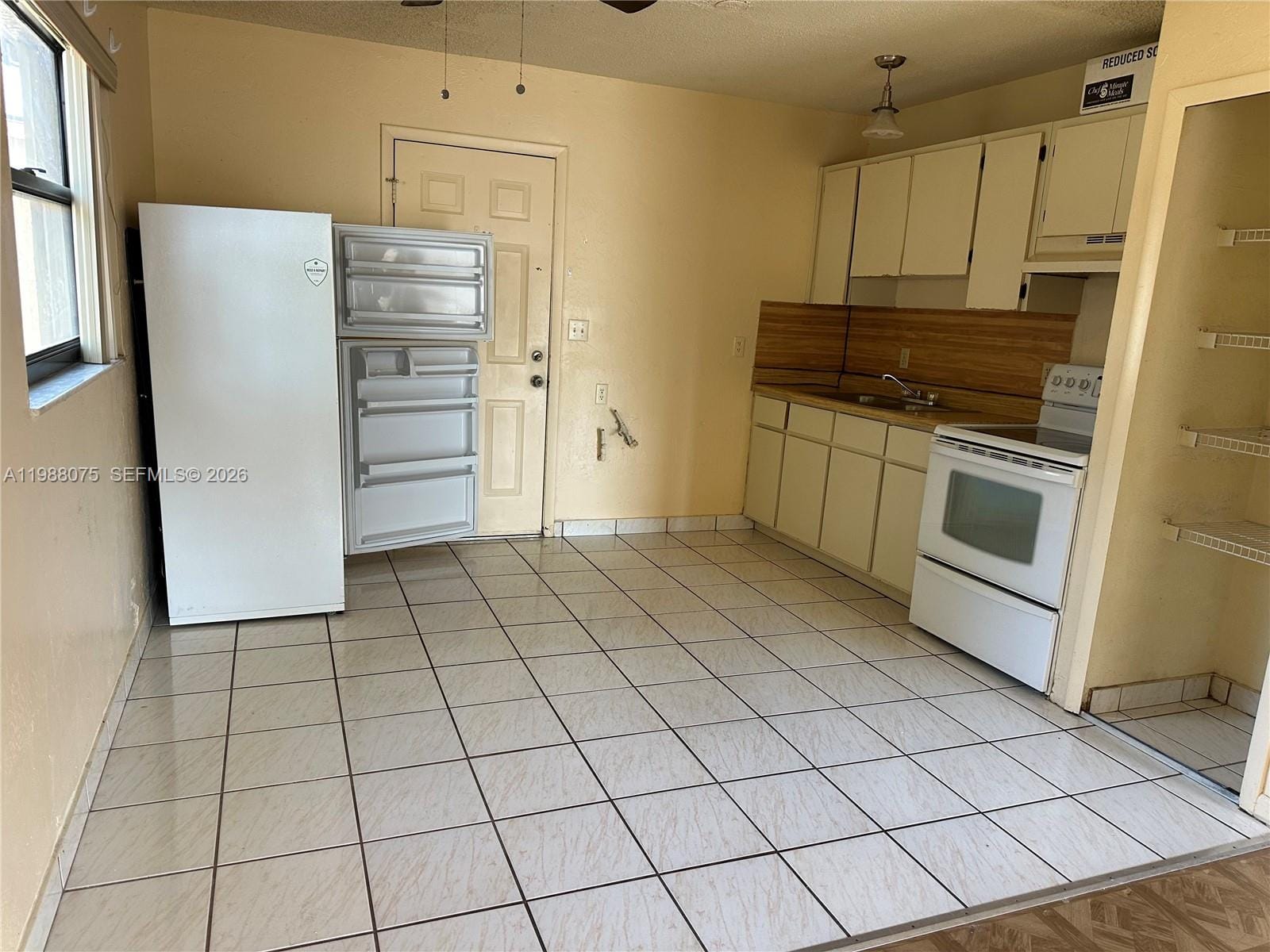 426 Las Palmas, Avon Park, FL 33825 photo 6