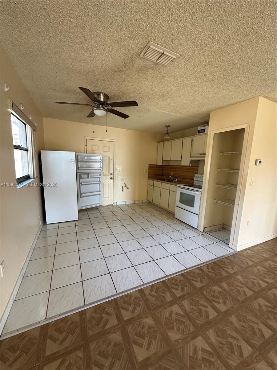 426 Las Palmas, Avon Park, FL 33825 photo 8