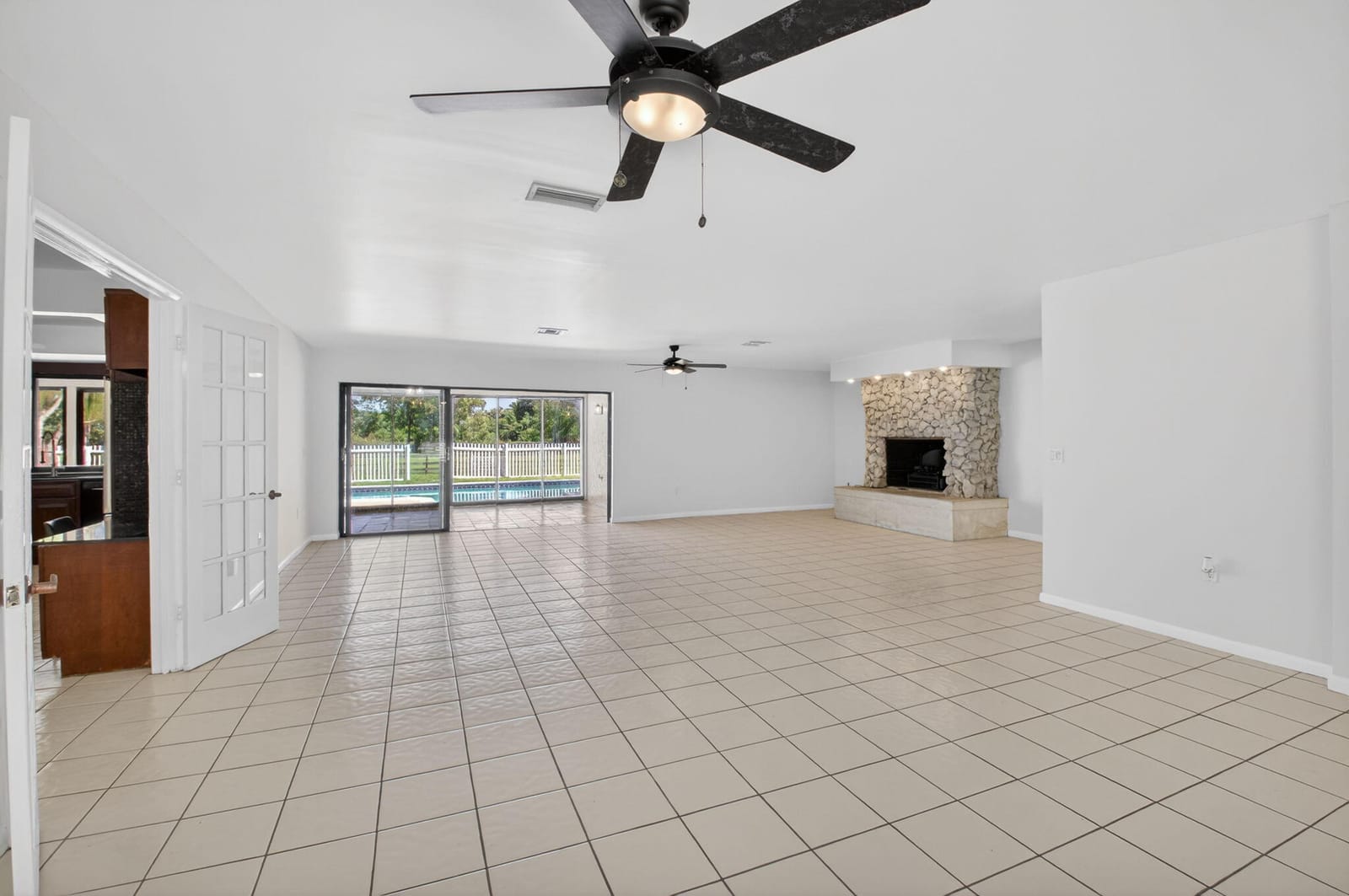 10157 La Reina Road — photo 9