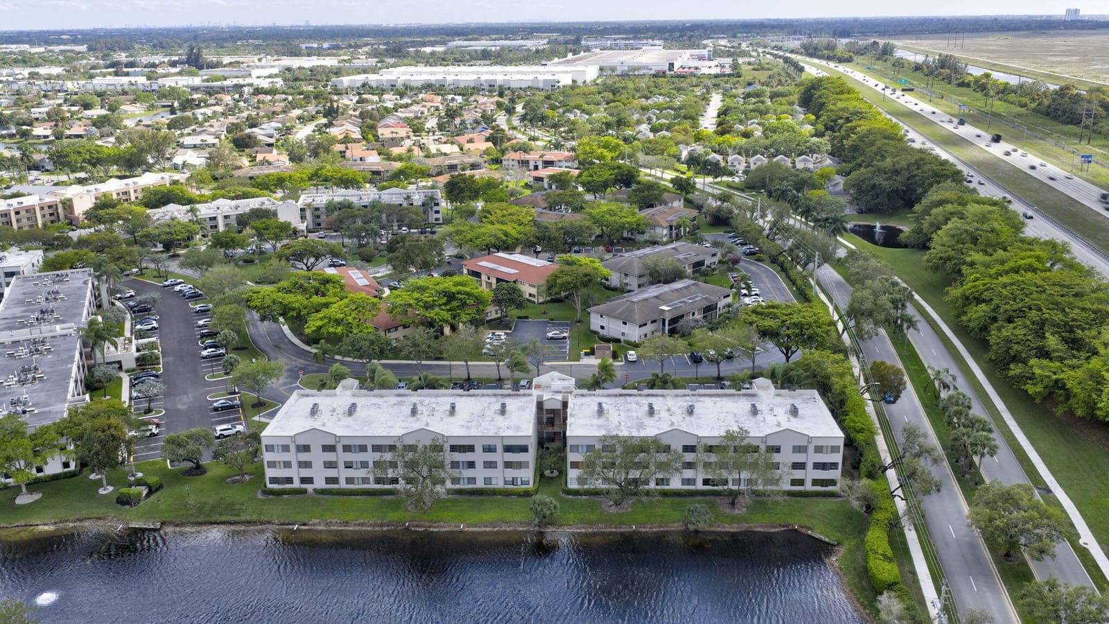 10806 W Clairmont Circle 108, Tamarac, FL 33321 photo 27