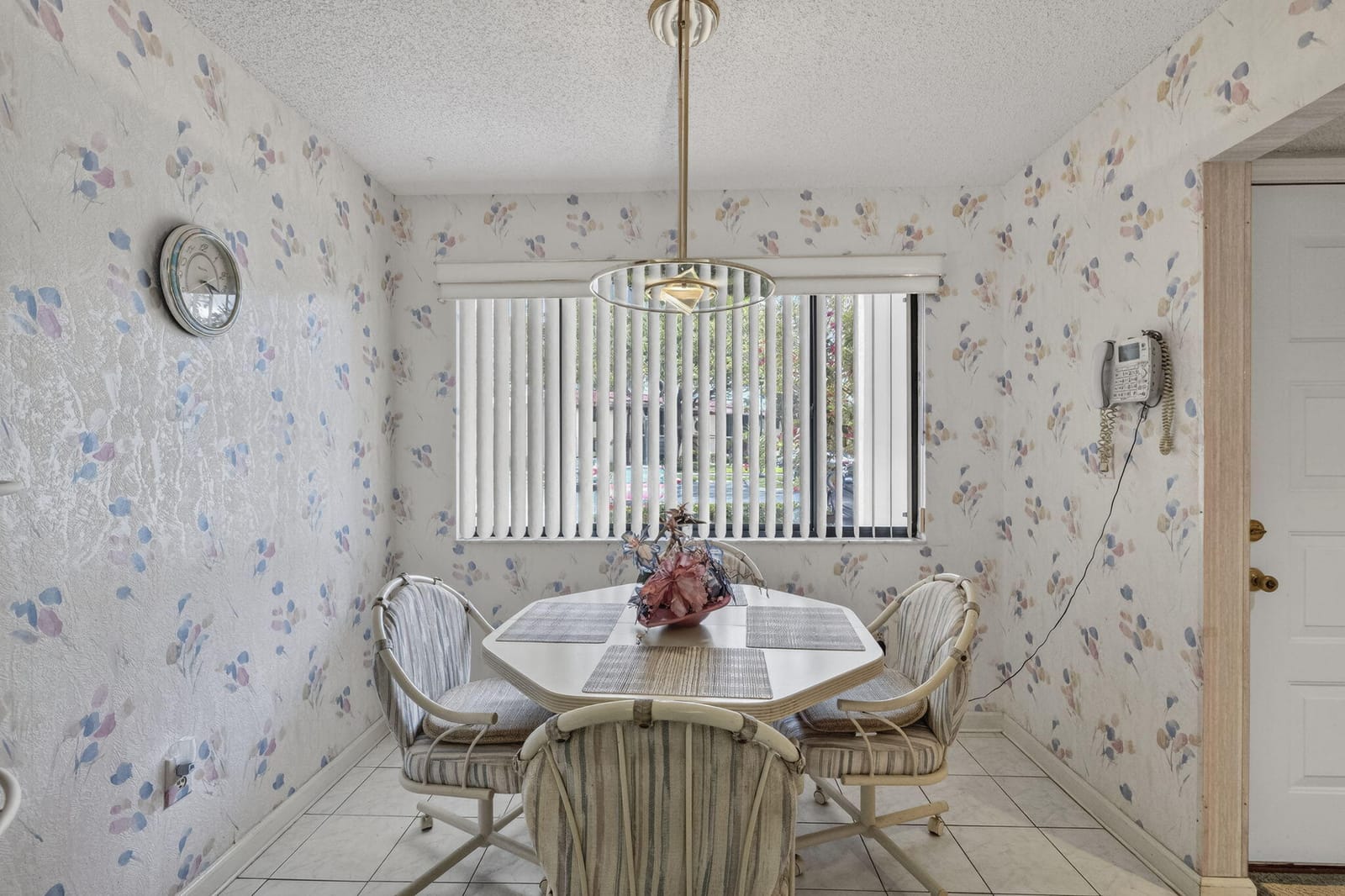 10806 W Clairmont Circle 108 — photo 7