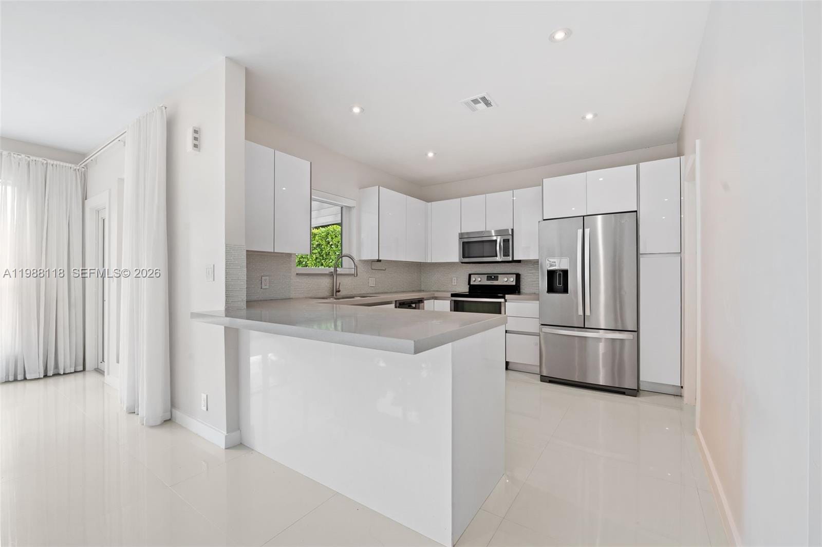 1530 Zuleta Avenue, Coral Gables, FL 33146 photo 13