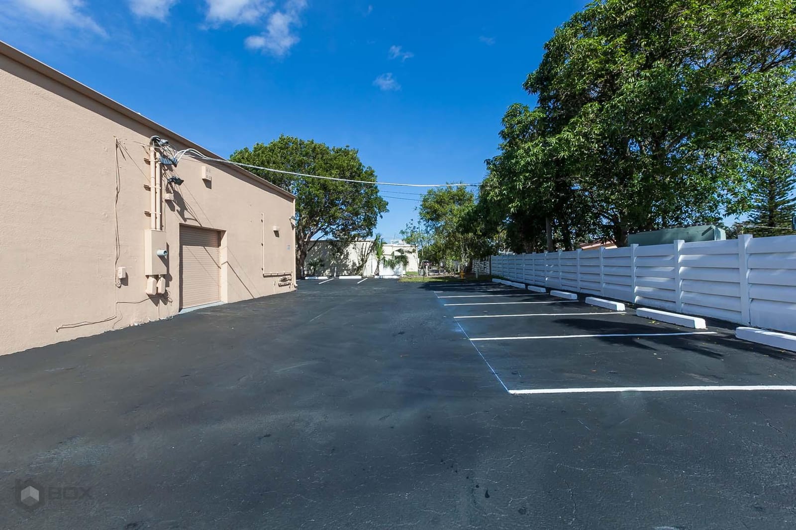 2050 N University Drive — photo 11