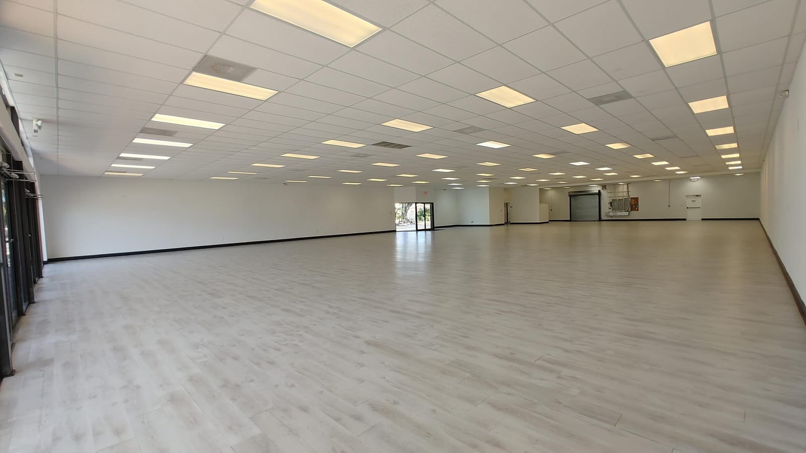 2050 N University Drive — photo 4