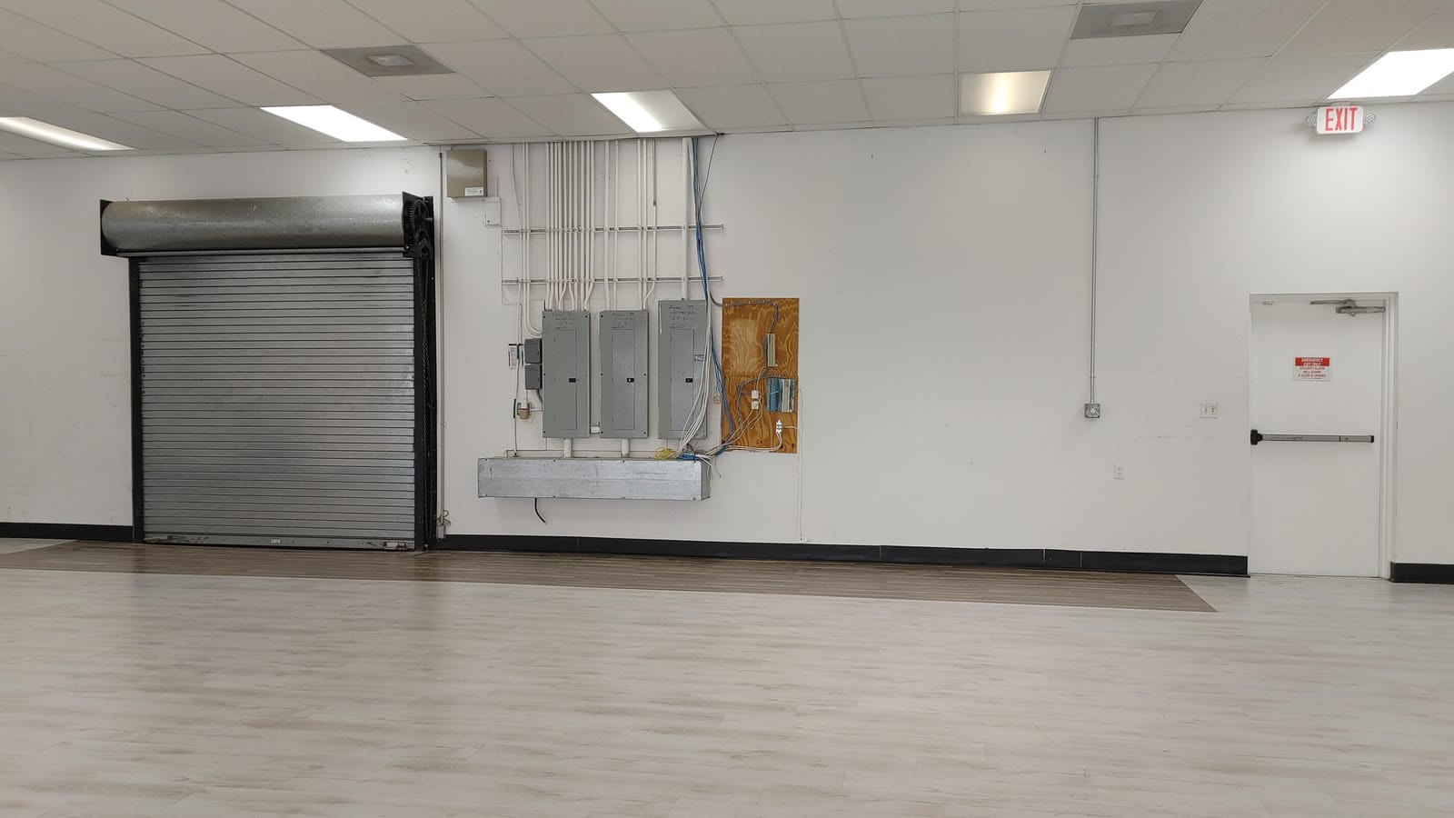 2050 N University Drive — photo 6