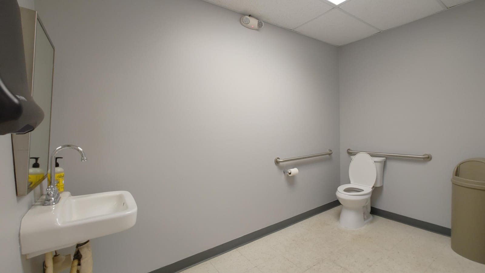 2050 N University Drive — photo 9