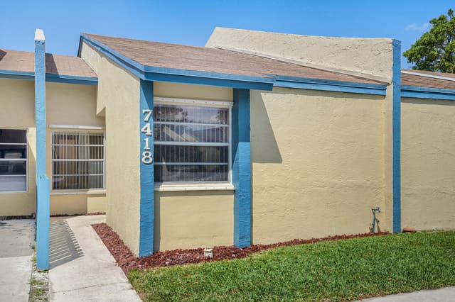 7418 NW 34th Street, Lauderhill, FL 33319