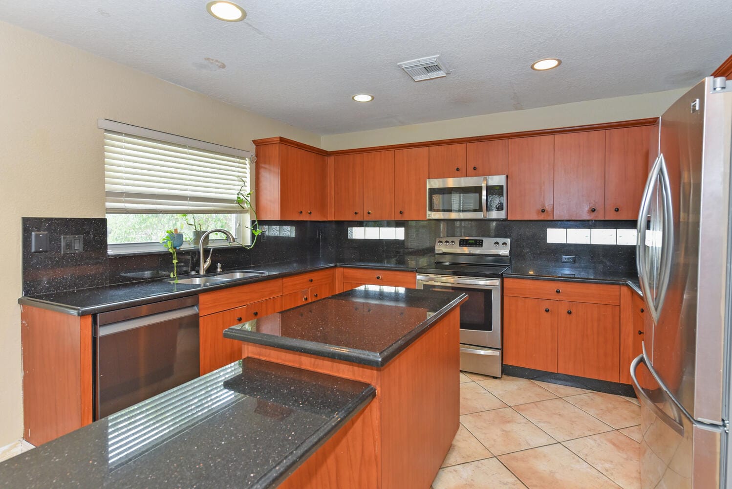 5049 NW 121st Drive, Coral Springs, FL 33076 photo 11