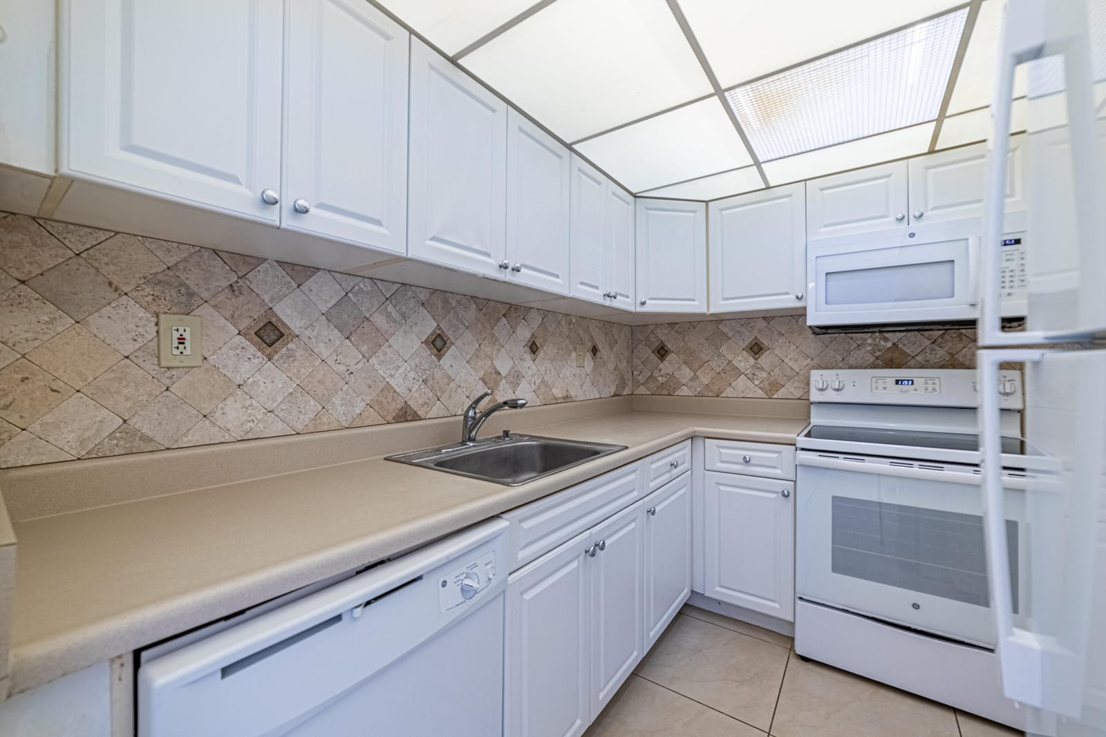 1200 West Avenue 1521, Miami Beach, FL 33139 photo 11