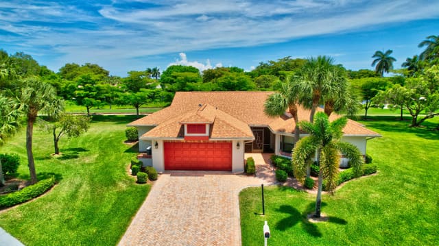 5664 Willow Creek Court, Delray Beach, FL 33484