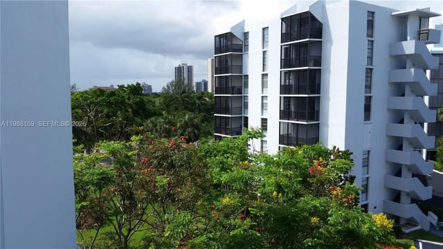 3475 N Country Club Drive 202, Ensenada Condo Bldg E Ii, Aventura, FL