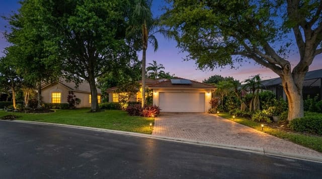 2534 Egret Lake Drive, Greenacres, FL 33413