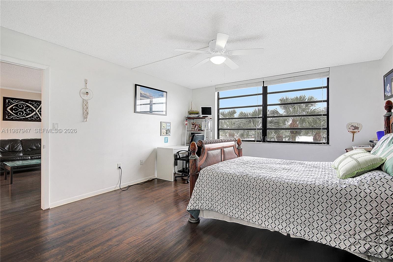 1100 Colony Point Circle 302, Pembroke Pines, FL 33026 photo 15
