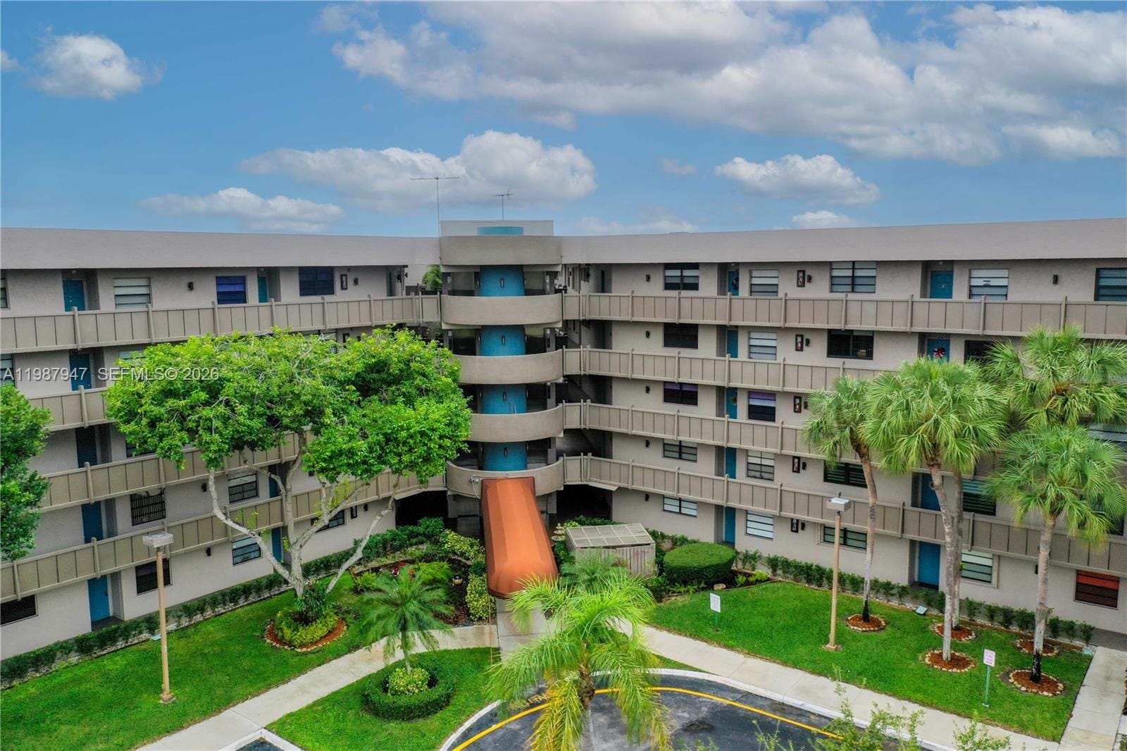1100 Colony Point Circle 302, Pembroke Pines, FL 33026 photo 21