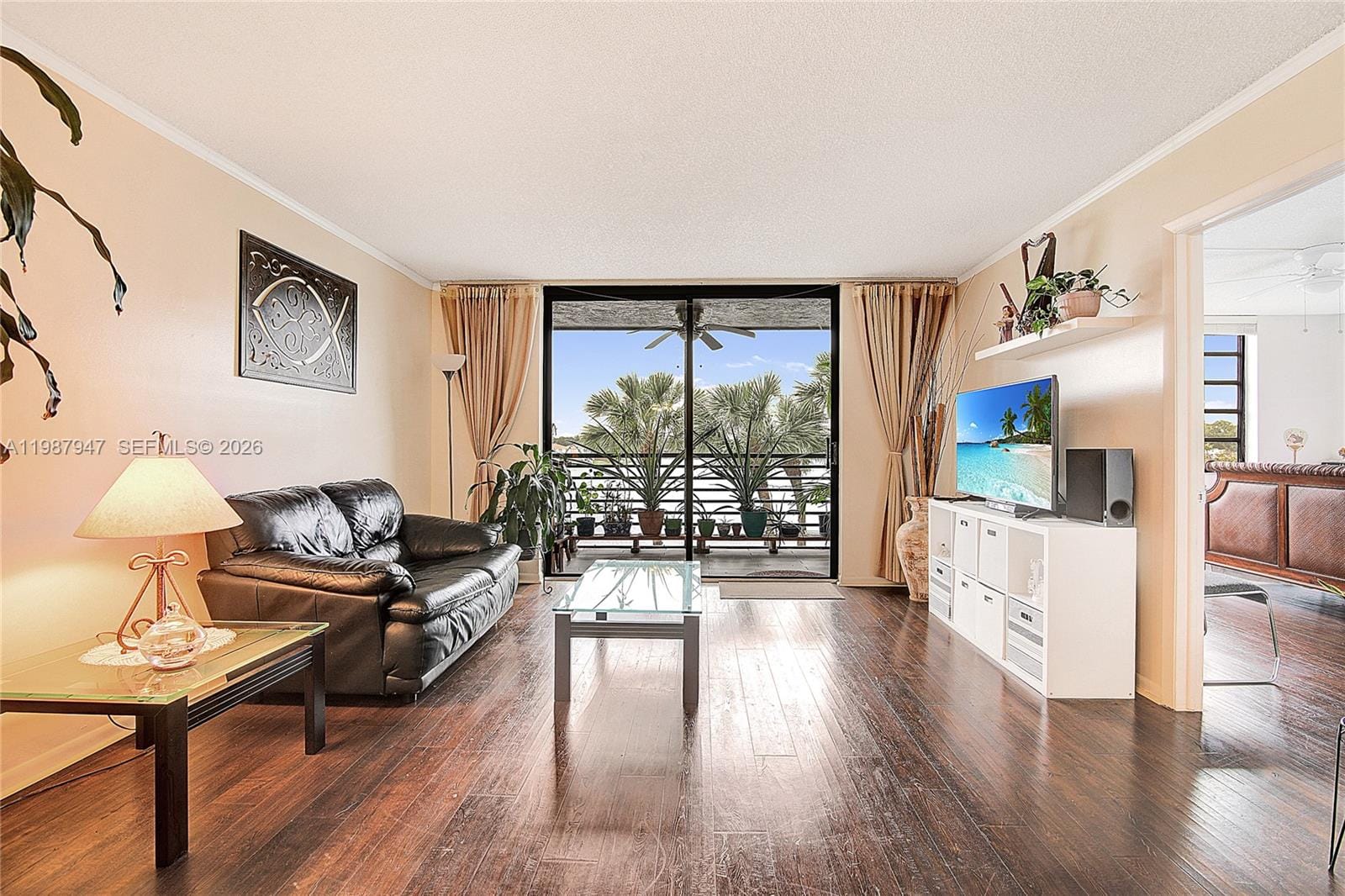 1100 Colony Point Circle 302, Pembroke Pines, FL 33026 photo 6