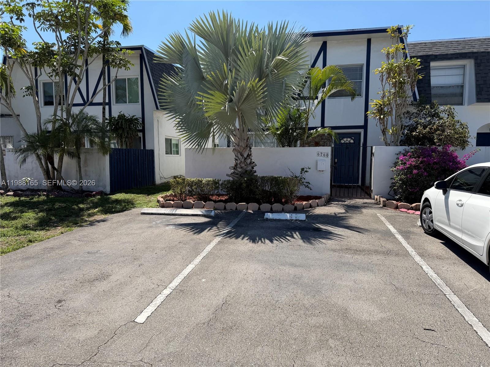 6760 SW 40th Street 41, Davie, FL 33314 photo 2