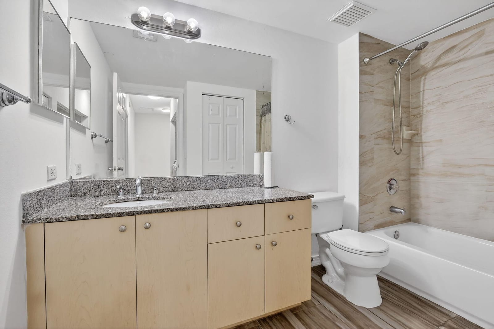 2486 Centergate Drive 204, Miramar, FL 33025 photo 19