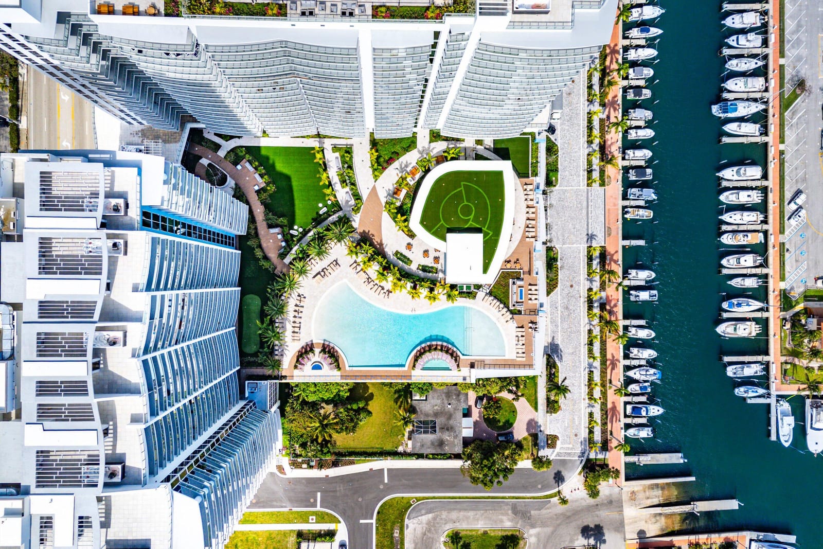 220 Lake Shore Drive 1010, Lake Park, FL 33403 photo 2