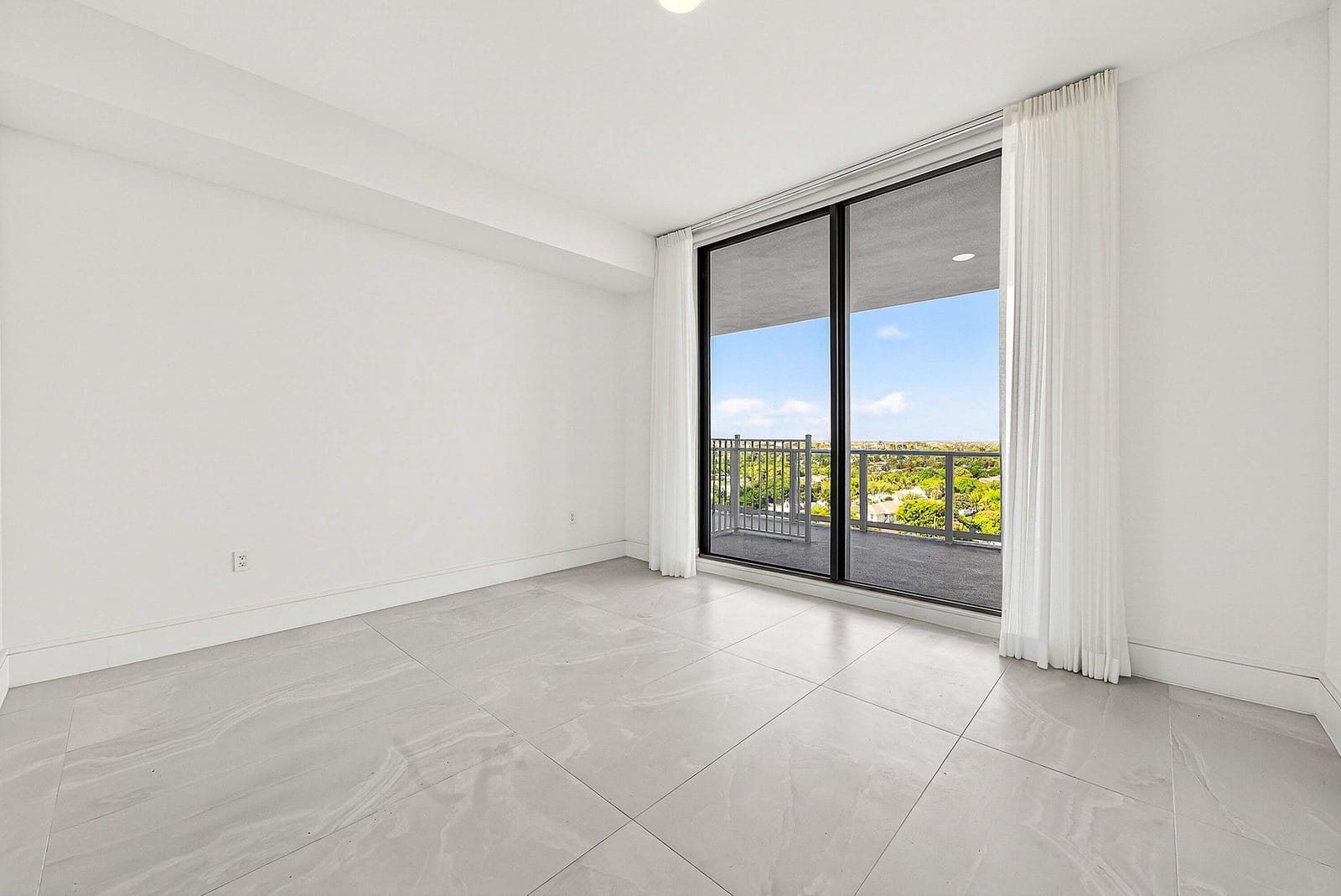 220 Lake Shore Drive 1010, Lake Park, FL 33403 photo 24