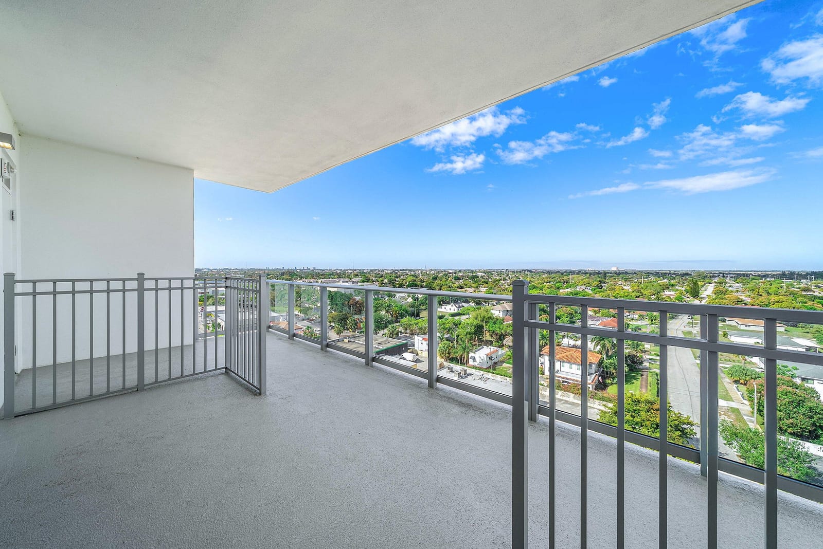 220 Lake Shore Drive 1010, Lake Park, FL 33403 photo 28