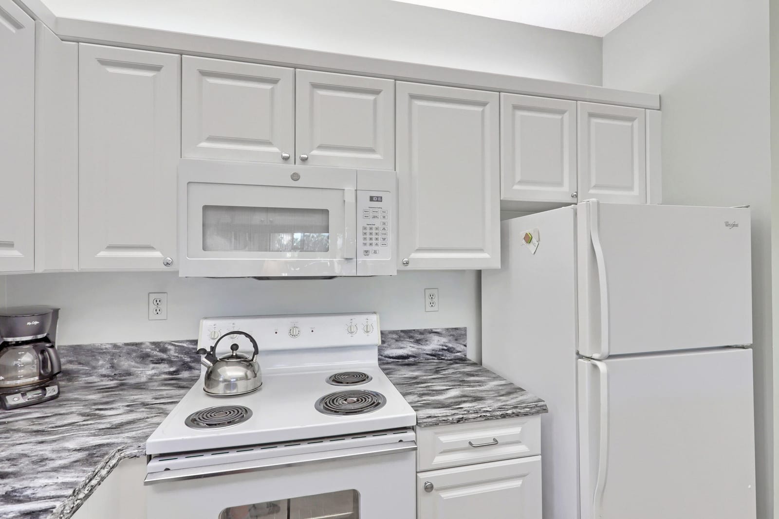 800 Uno Lago Drive 305, Juno Beach, FL 33408 photo 10