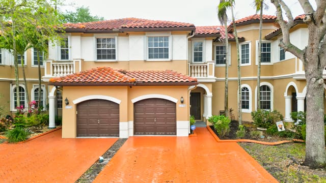 12756 SW 49th Court, sold in Bellagio At Vizcaya, Miramar, FL