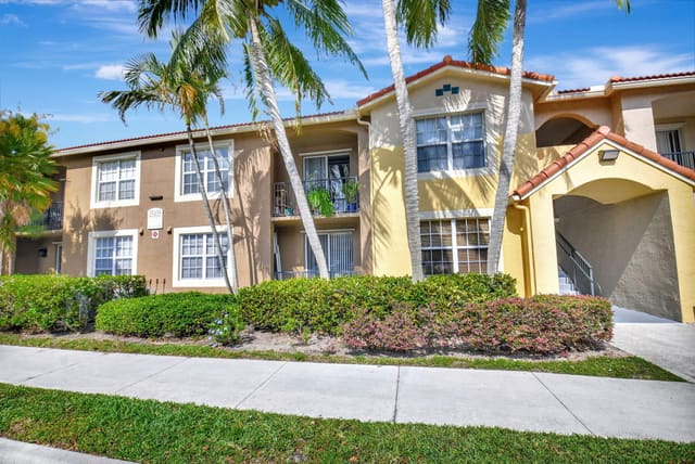15105 Michelangelo Boulevard 105, Delray Beach, FL 33446