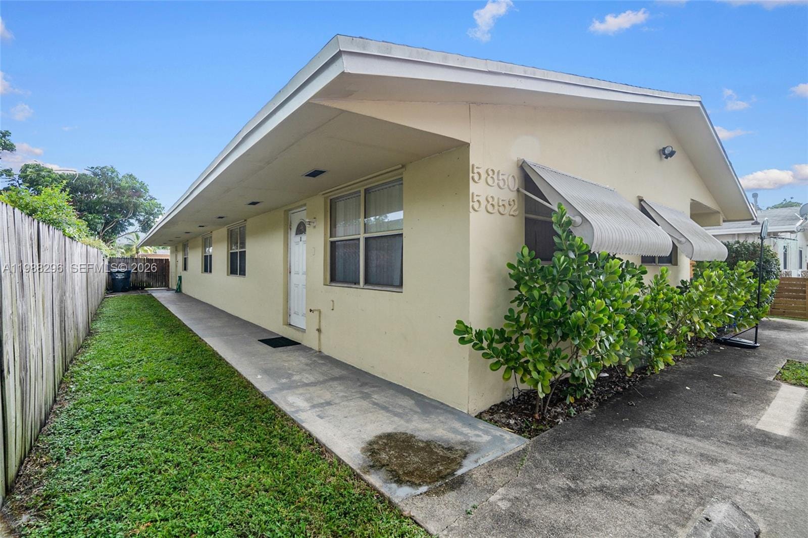 5850 Lincoln Street, Hollywood, FL 33021 photo 2