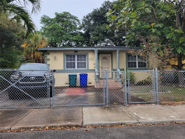 1491 NW 55th Terrace, sold in Orange Heights, Miami, FL