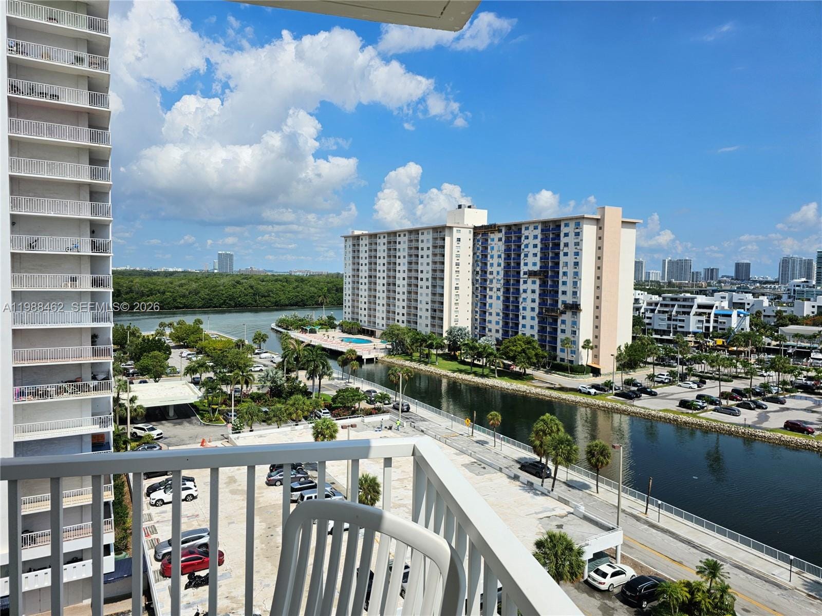 300 Bayview Drive 905, Sunny Isles Beach, FL 33160 photo 15