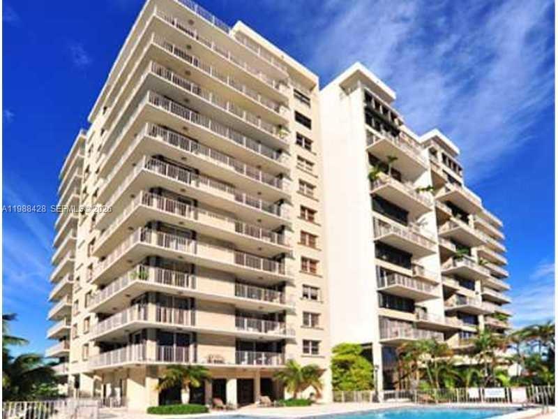 801 N Venetian Drive 1103, Miami, FL 33139, Miami