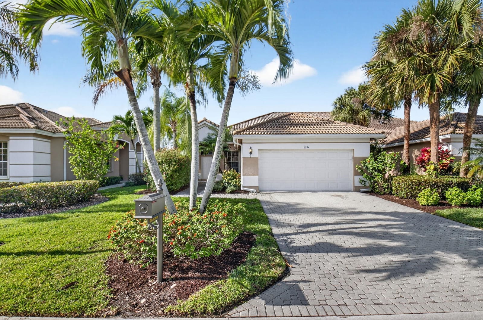 6894 Swan Sea Lane — photo 3