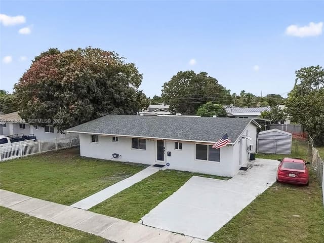 19800 NW 5th Avenue, sold in Sierra Mirada, Miami Gardens, FL