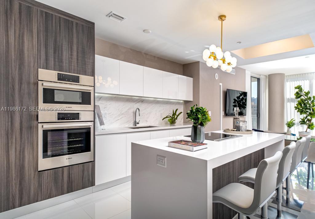 851 NE 1st Avenue 1011, Miami, FL 33132, Miami