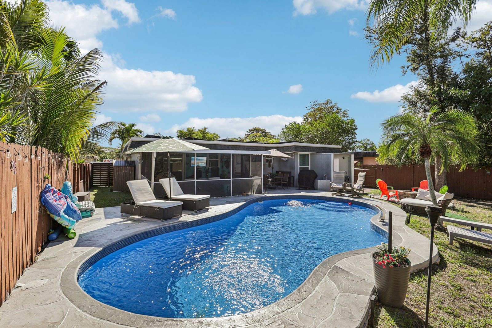 7803 NW 69th Terrace, Tamarac, FL 33321