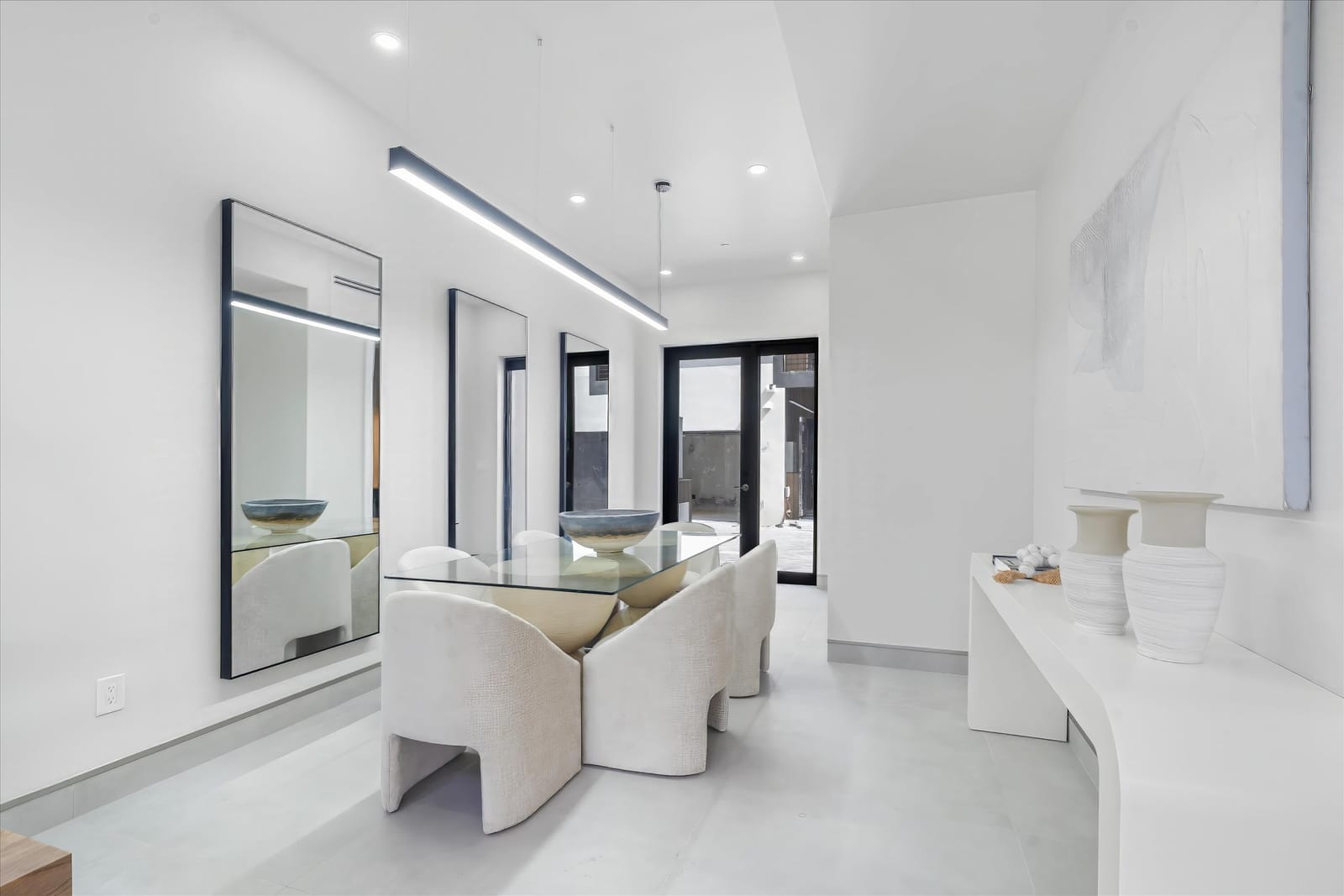 843 SW 14th Court 843 — photo 5