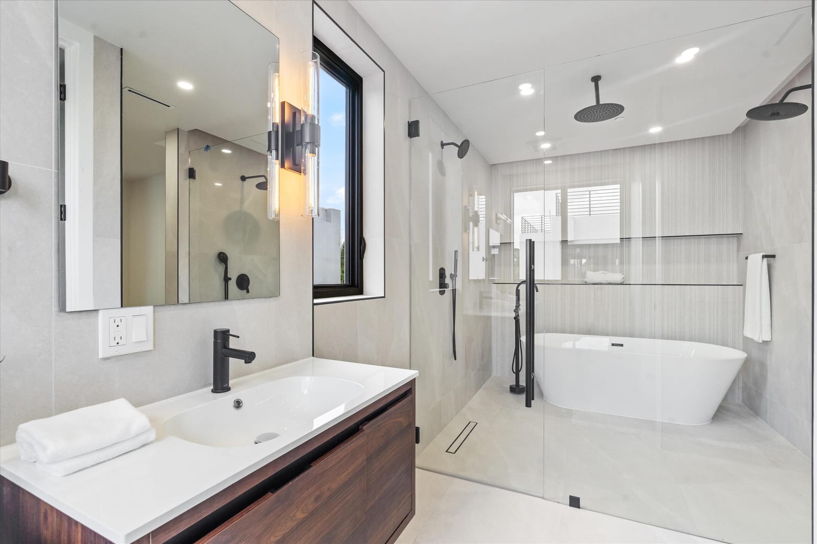 843 SW 14th Court 843 — photo 11