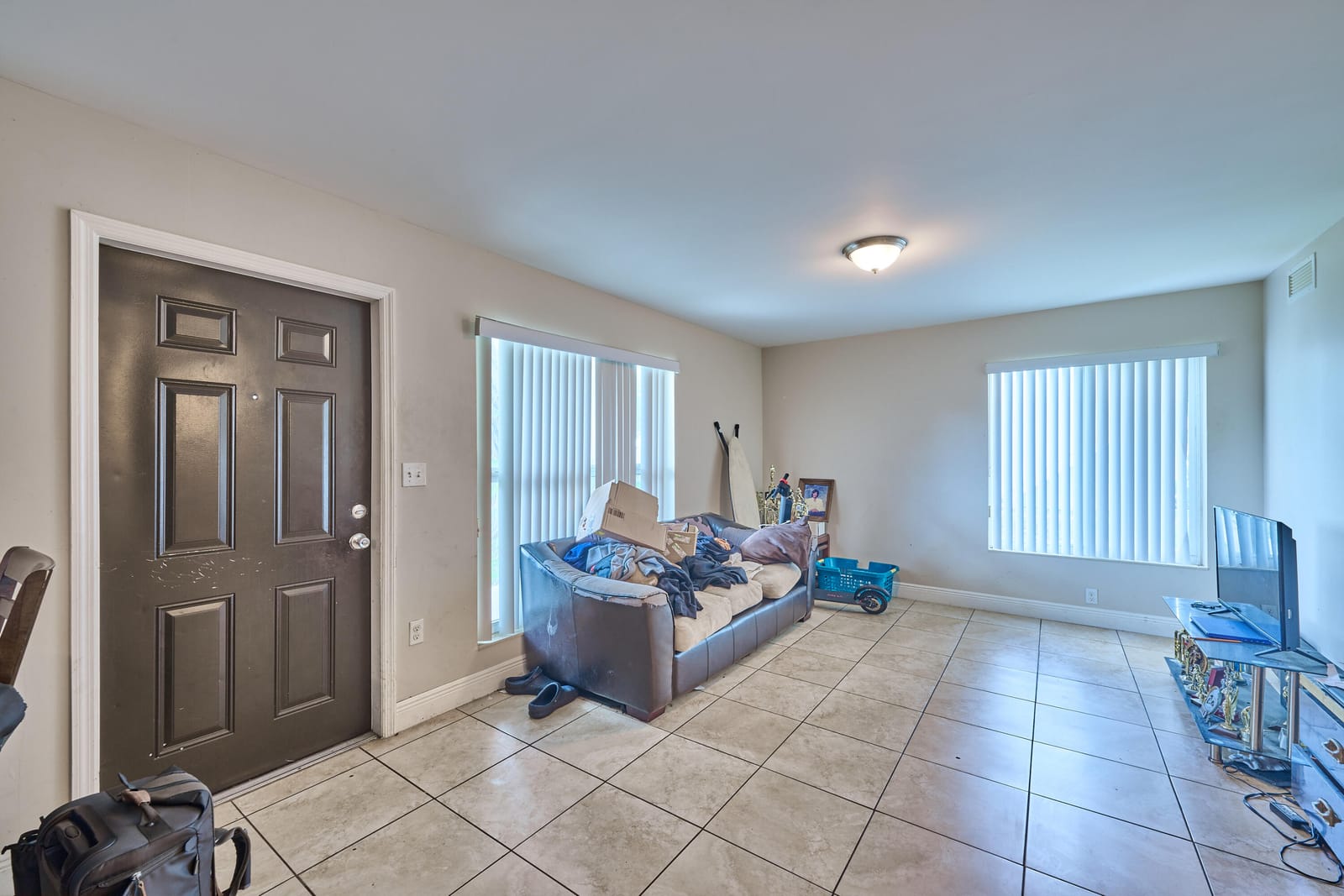 1990 NW 4th 1, Miami, FL 33136 photo 2