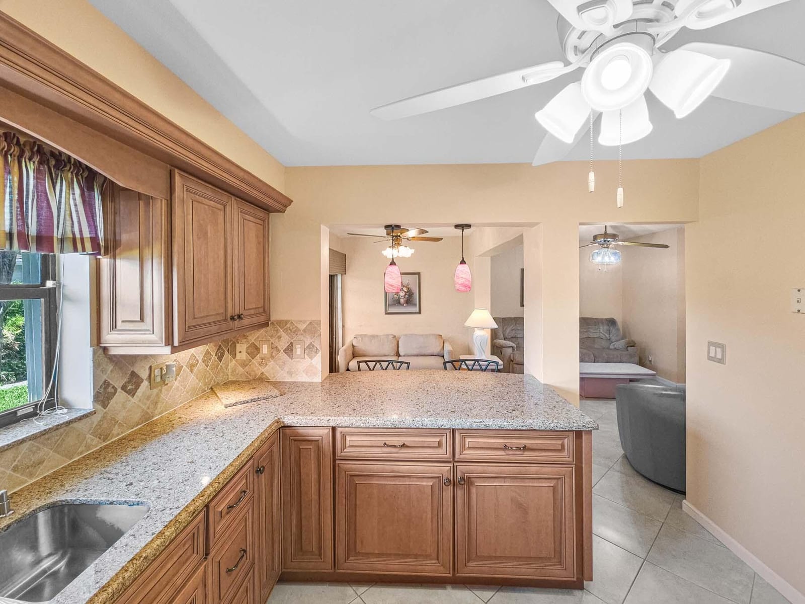 9810 Tabebuia Tree Drive B, Boynton Beach, FL 33436 photo 3