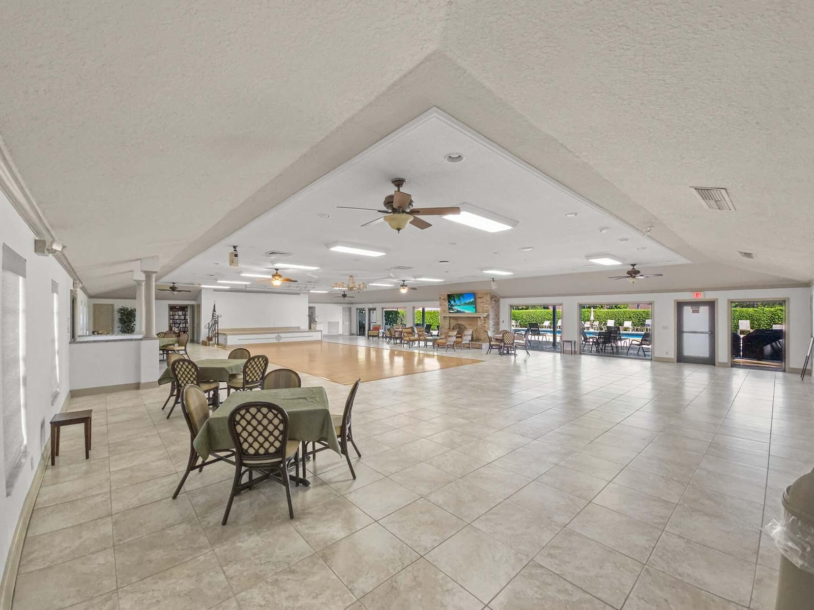 9810 Tabebuia Tree Drive B, Boynton Beach, FL 33436 photo 29