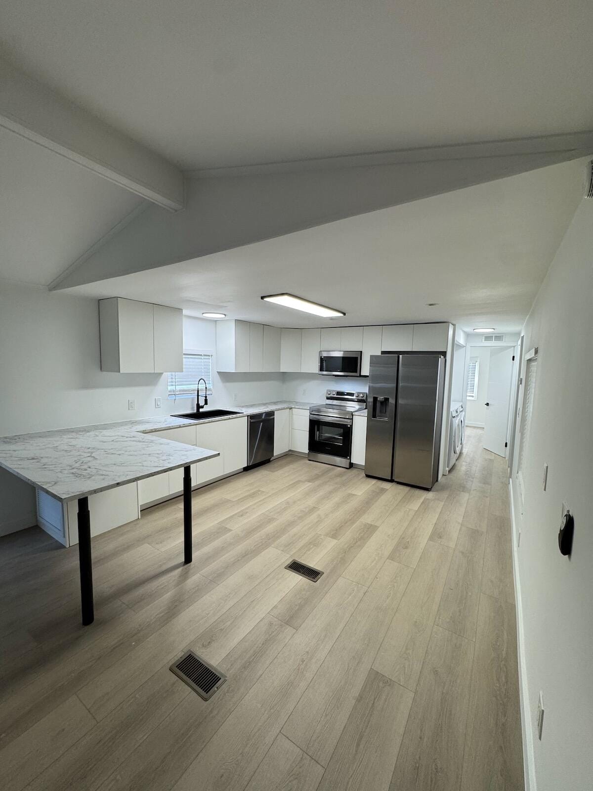 2410 SW 50th Street — photo 7