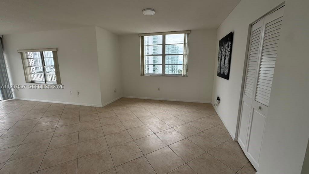 300 Bayview Drive 915, Sunny Isles Beach, FL 33160 photo 12