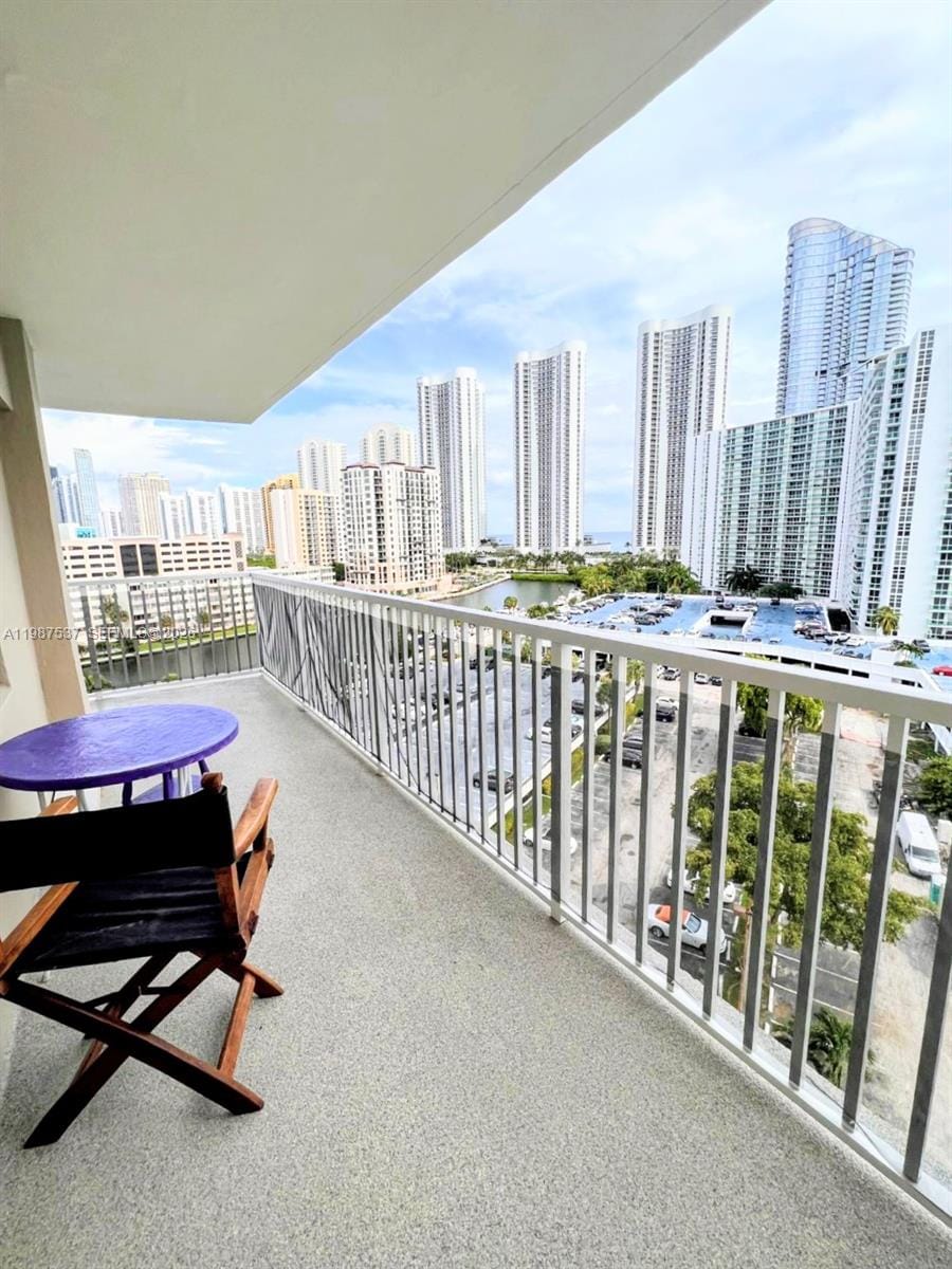 300 Bayview Drive 915, Sunny Isles Beach, FL 33160 photo 13