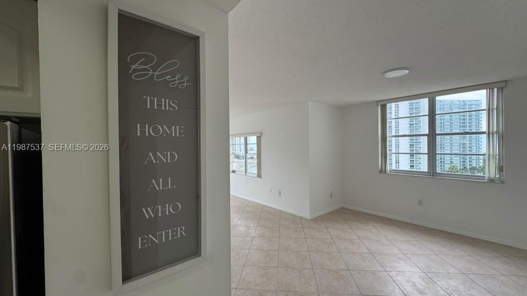 300 Bayview Drive 915, Sunny Isles Beach, FL 33160 photo 4