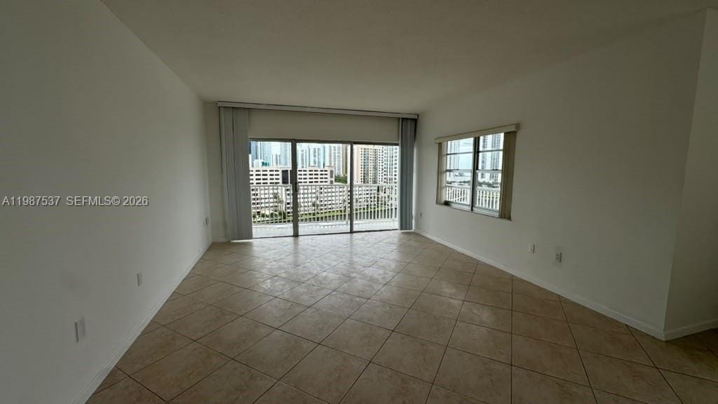 300 Bayview Drive 915, Sunny Isles Beach, FL 33160 photo 9