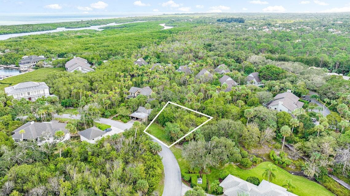 7745 SE Loblolly Bay Drive, Hobe Sound, FL 33455